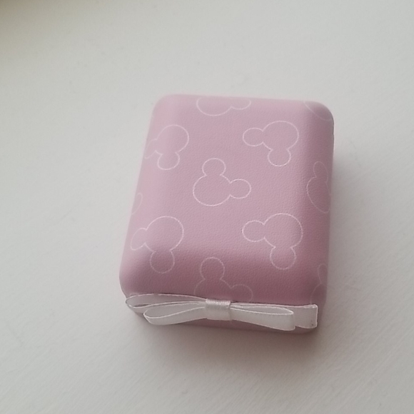 Disney peral earings and necklace - Picture 3 of 3